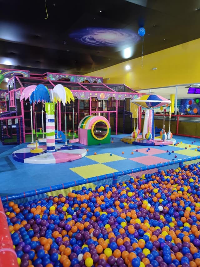 Cosmic World kid's entertainment